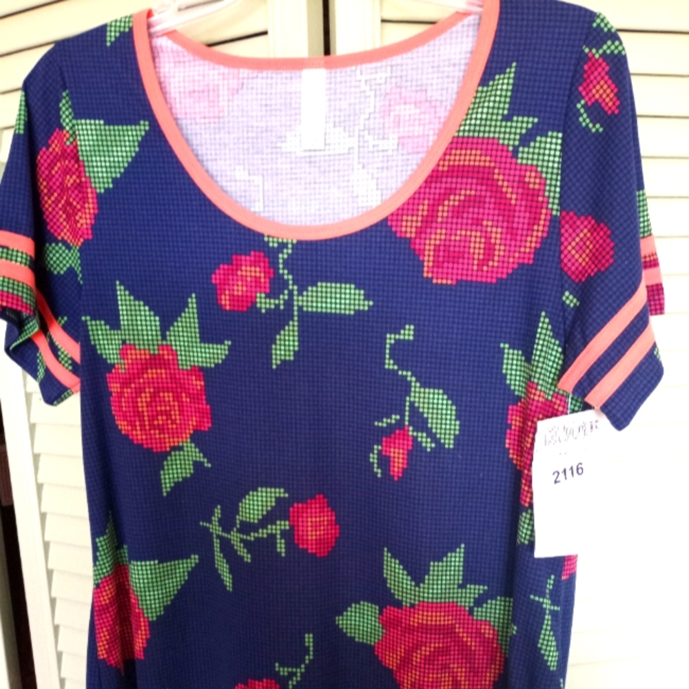 Medium Classic T  #2116